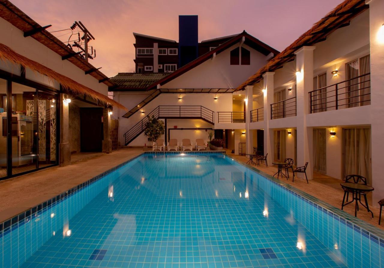 The Nest Resort Patong Exterior foto